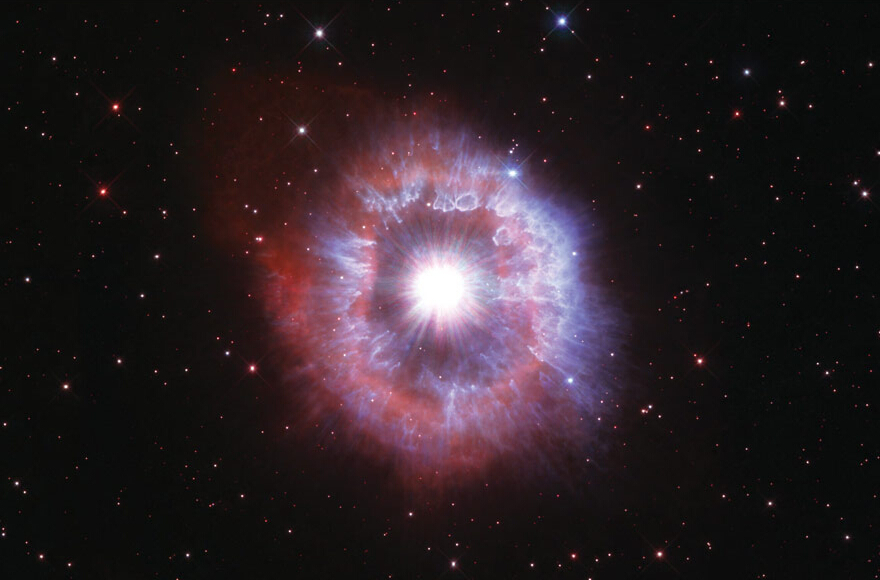 AG Carinae, STScI-NASA