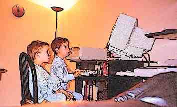 Enfants jouant sur l'ordinateur