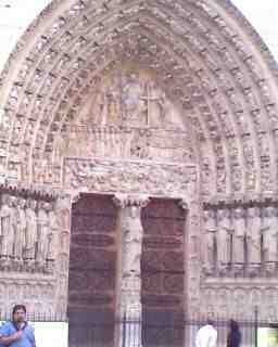 Portico Cattedrale di Notredame, Parigi.